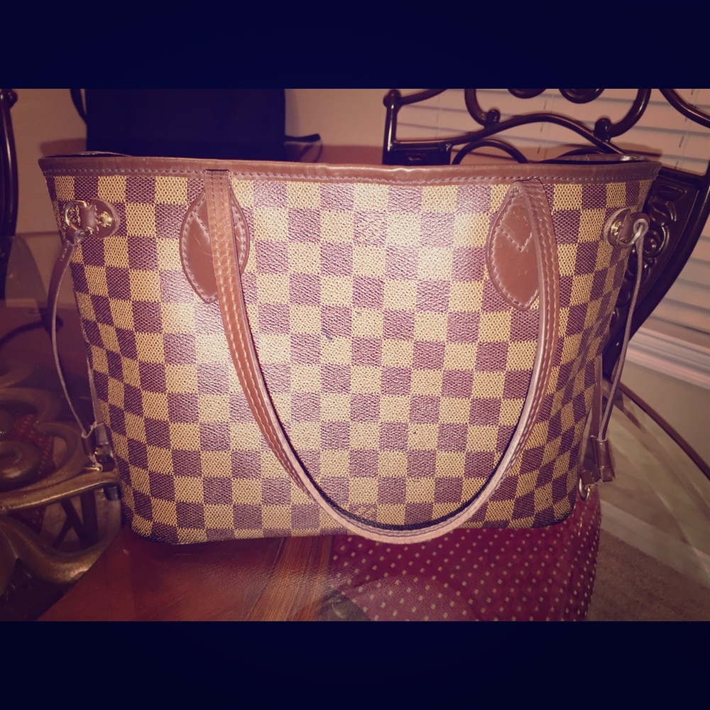 Luis Vuitton handbag